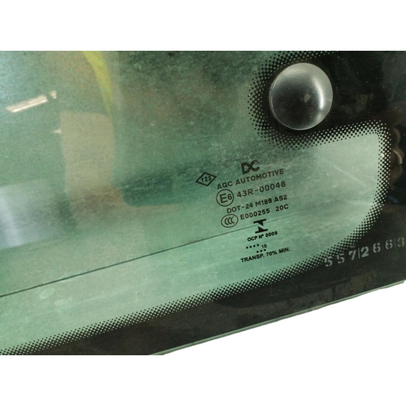 Vitre arriere gauche RENAULT TWINGO 3 Photo n°1