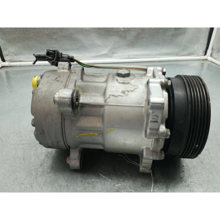 Compresseur clim VOLKSWAGEN NEW BEETLE 1 Photo n°2