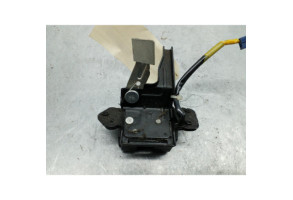 Serrure de coffre TOYOTA YARIS 2 Photo n°1