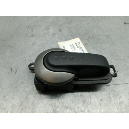 Poignee interieur avant droit NISSAN NOTE 1