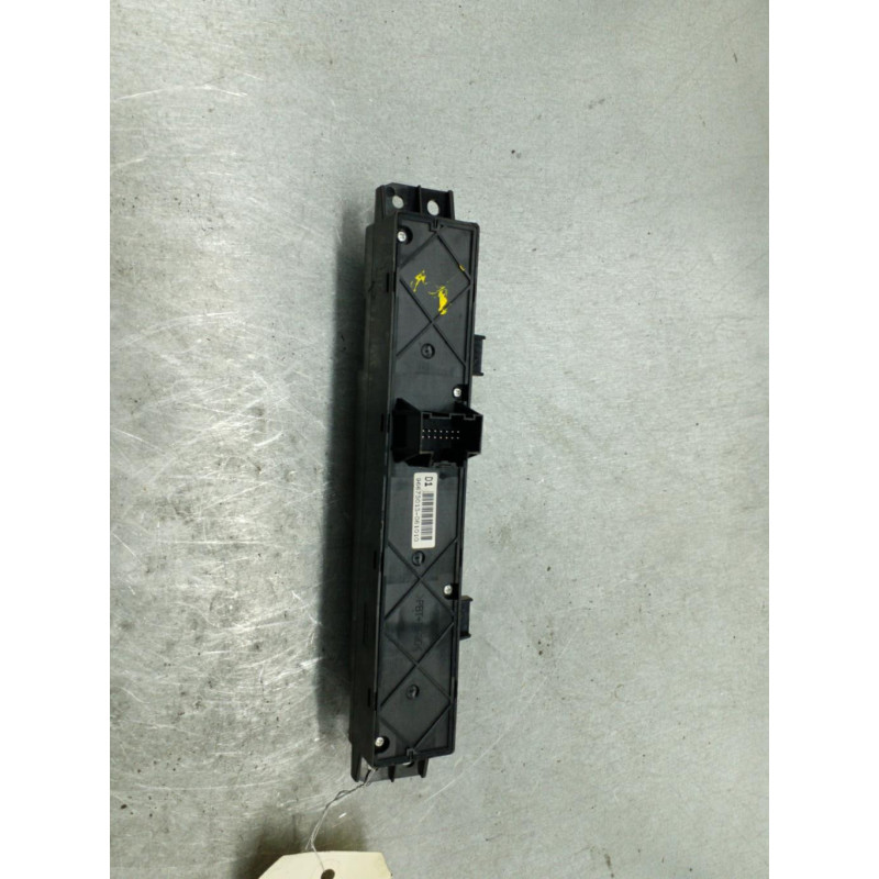 Bouton de warning OPEL ANTARA Photo n°1