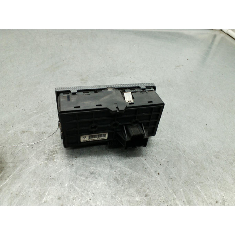 Commodo phare OPEL ANTARA Photo n°1