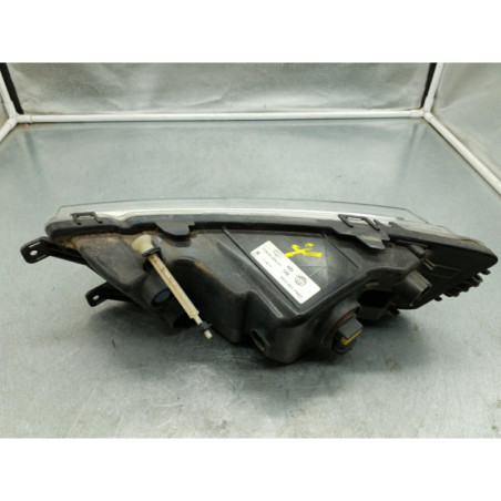 Anti brouillard droit (feux) SKODA OCTAVIA 3