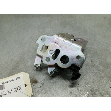 Serrure de coffre SKODA OCTAVIA 3