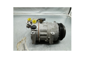 Compresseur clim MERCEDES CLASSE A 169 Photo n°4