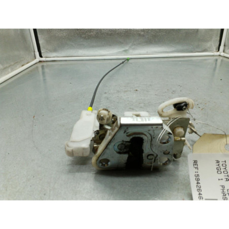 Serrure avant droit TOYOTA AYGO 1