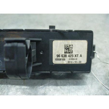 Bouton de warning PEUGEOT 3008 1