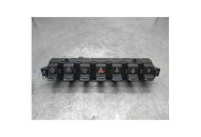 Bouton de warning PEUGEOT 3008 1 Photo n°3
