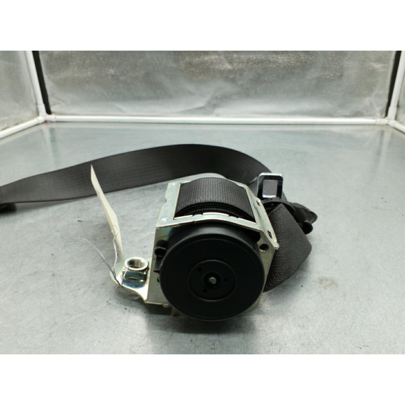 Ceinture avant droit OPEL CORSA D Photo n°1