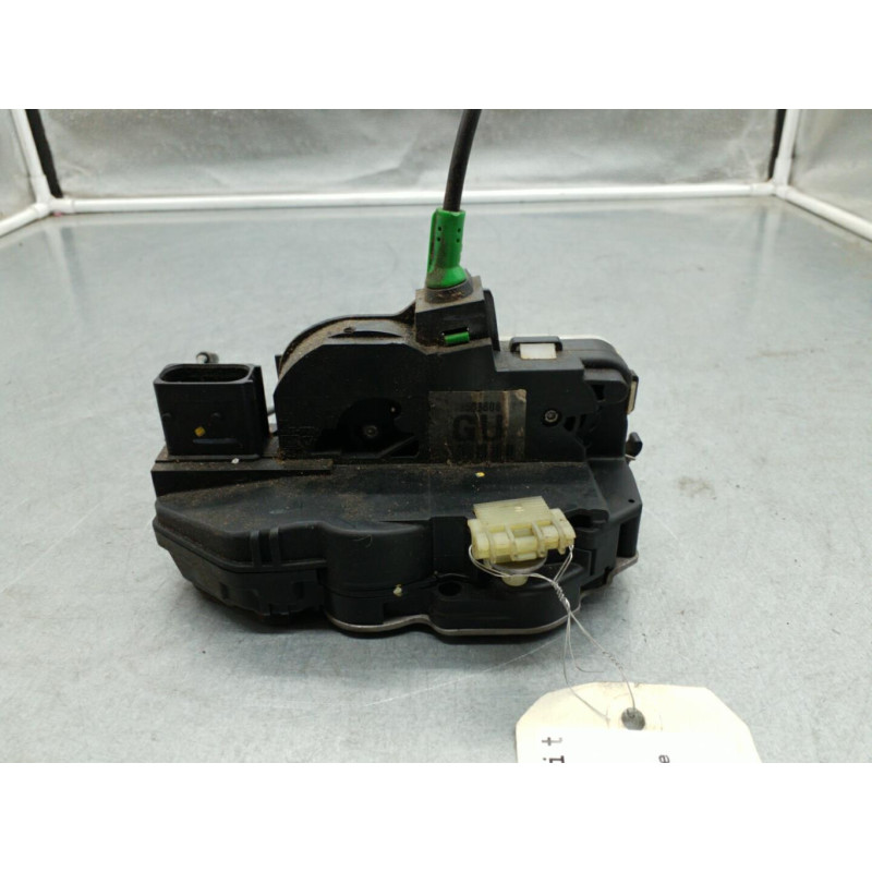 Serrure arriere droit OPEL ASTRA J Photo n°1