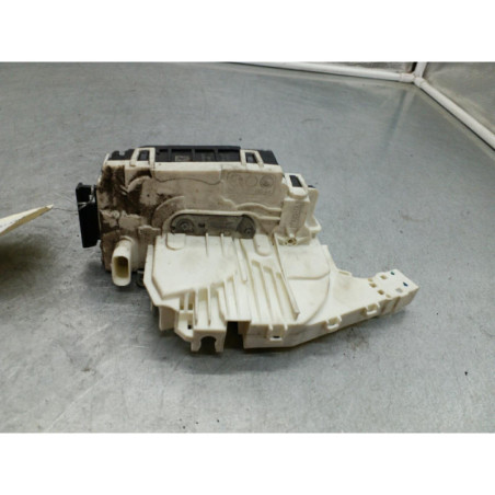 Serrure arriere gauche MERCEDES CLASSE A 176