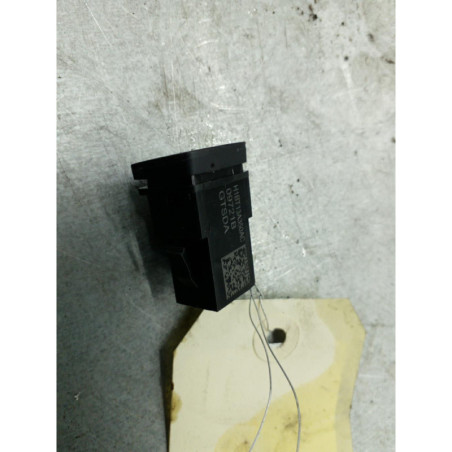 Bouton de warning FORD PUMA 2