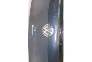 Malle/Hayon arriere VOLKSWAGEN POLO 4 Photo n°6