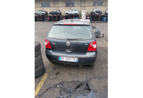 Malle/Hayon arriere VOLKSWAGEN POLO 4 Photo n°15