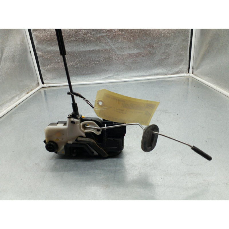 Serrure arriere droit OPEL ASTRA J Photo n°1