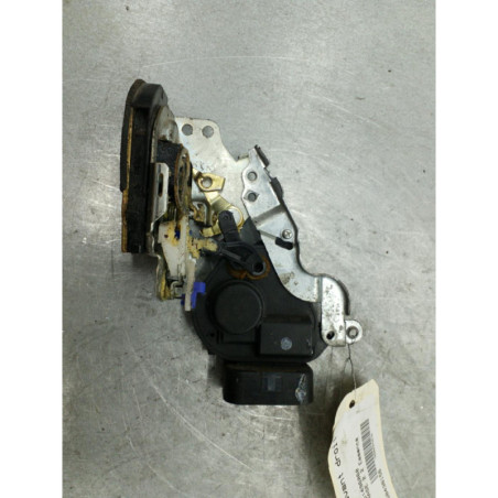 Serrure avant droit TOYOTA RAV4 2