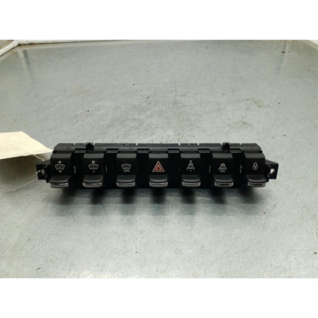 Bouton de warning PEUGEOT 3008 1