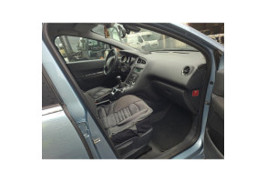 Interrupteur de leve vitre arriere droit PEUGEOT 5008 1 Photo n°8