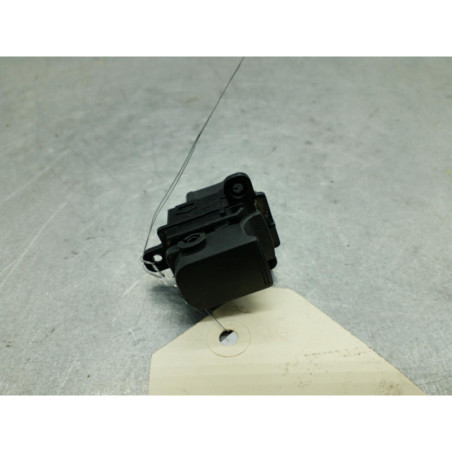 Interrupteur de leve vitre arriere gauche KIA SOUL 1