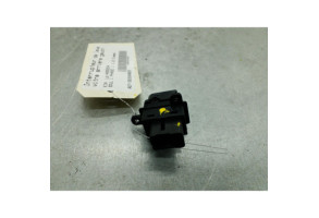 Interrupteur de leve vitre arriere gauche KIA SOUL 1 Photo n°2