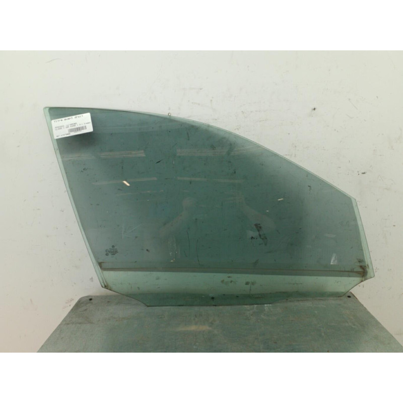 Vitre avant droit MERCEDES CLASSE C 204 Photo n°1