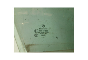 Vitre avant droit MERCEDES CLASSE C 204 Photo n°2
