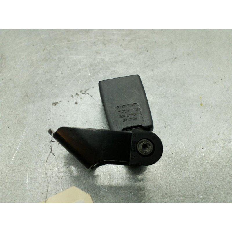 Attache ceinture arriere droit BMW SERIE 5 E60 Photo n°1