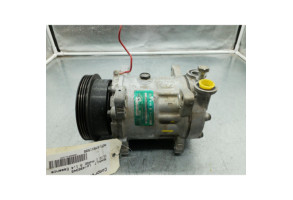 Compresseur clim RENAULT CLIO 1 Photo n°1