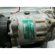 Compresseur clim RENAULT CLIO 1 Photo n°4