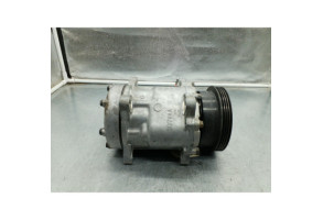 Compresseur clim RENAULT CLIO 1 Photo n°5