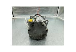 Compresseur clim RENAULT CLIO 1 Photo n°6
