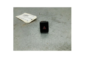 Bouton de warning PEUGEOT 3008 1 Photo n°3