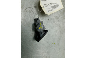 Bouton de warning TOYOTA AVENSIS 3 Photo n°1