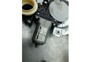 Leve vitre electrique avant gauche TOYOTA AVENSIS 3 Photo n°2