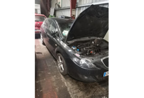 Moteur essuie glace avant droit SEAT LEON 2 Photo n°8
