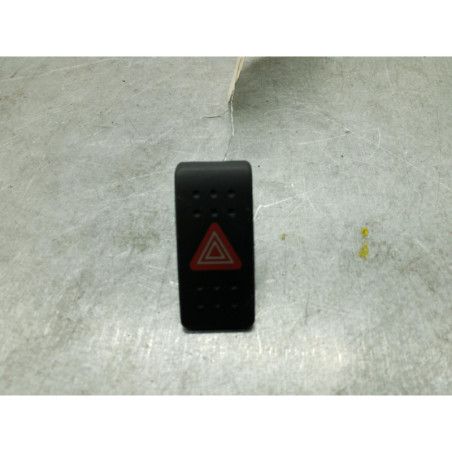 Bouton de warning SUZUKI SX4 1