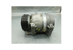 Compresseur clim RENAULT LAGUNA 2 Photo n°1