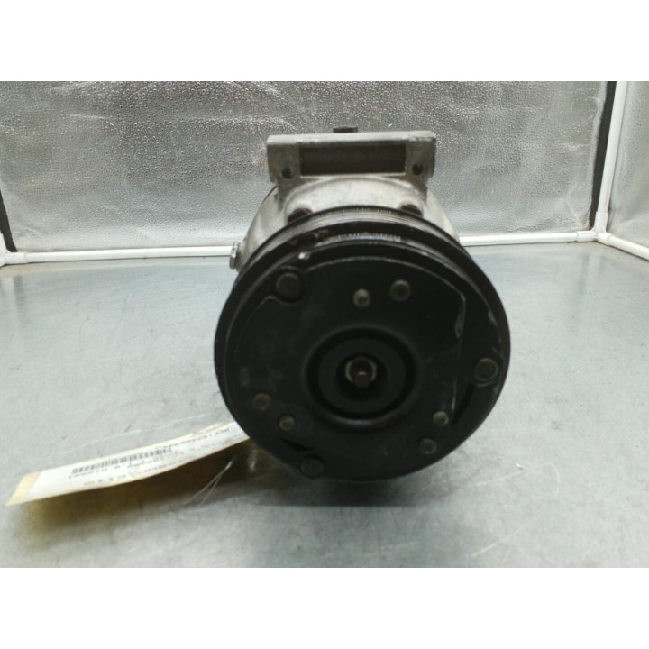 Compresseur clim RENAULT LAGUNA 2 Photo n°4
