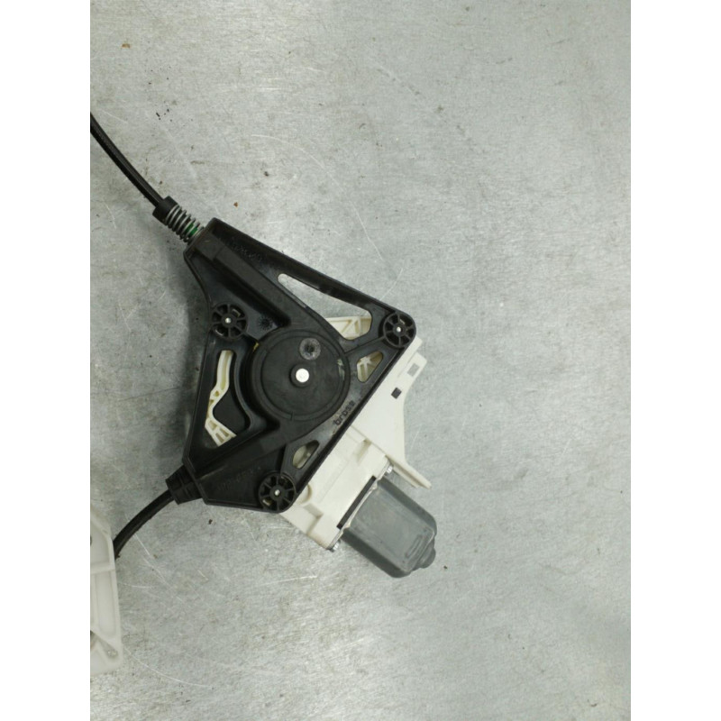 Leve vitre electrique arriere gauche AUDI A1 1 Photo n°1