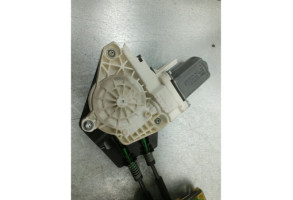 Leve vitre electrique avant gauche AUDI A1 1 Photo n°4