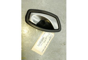 Poignee interieur arriere droit RENAULT CLIO 4 Photo n°1