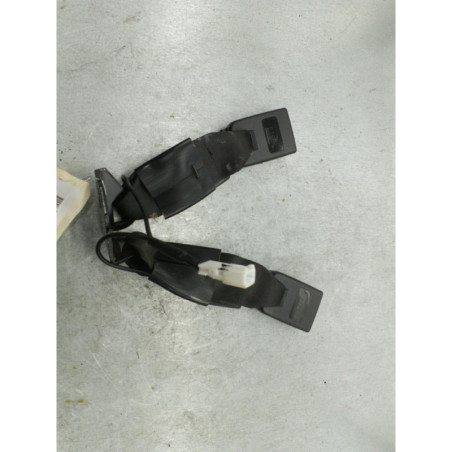 Attache ceinture arriere droit NISSAN QASHQAI 1