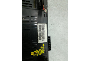 Ecran GPS RENAULT SCENIC 3 Photo n°1