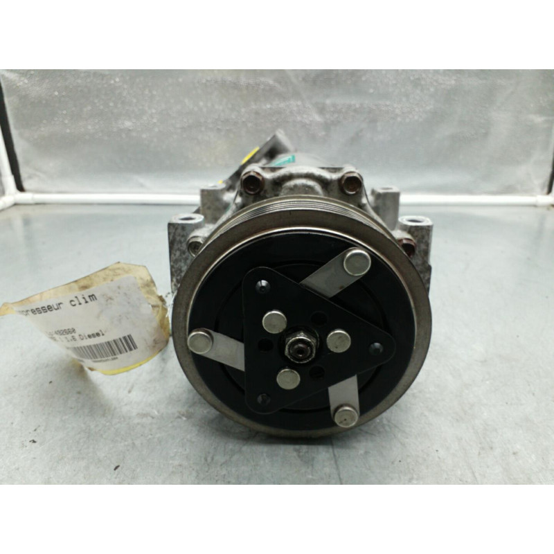 Compresseur clim MAZDA 3 1 Photo n°1