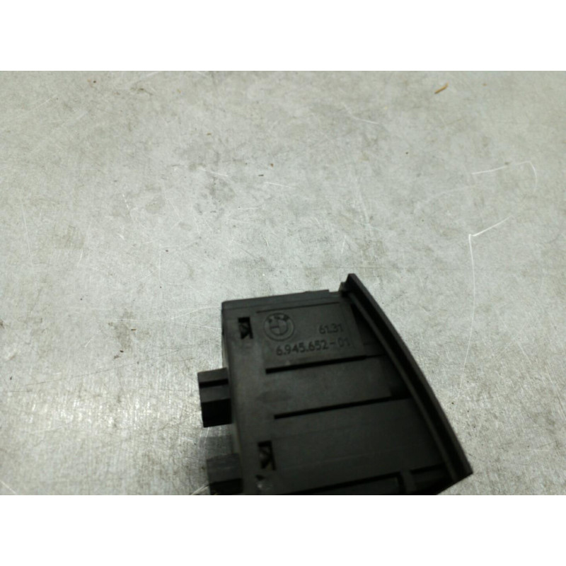Bouton de warning BMW SERIE 3 E90 Photo n°1