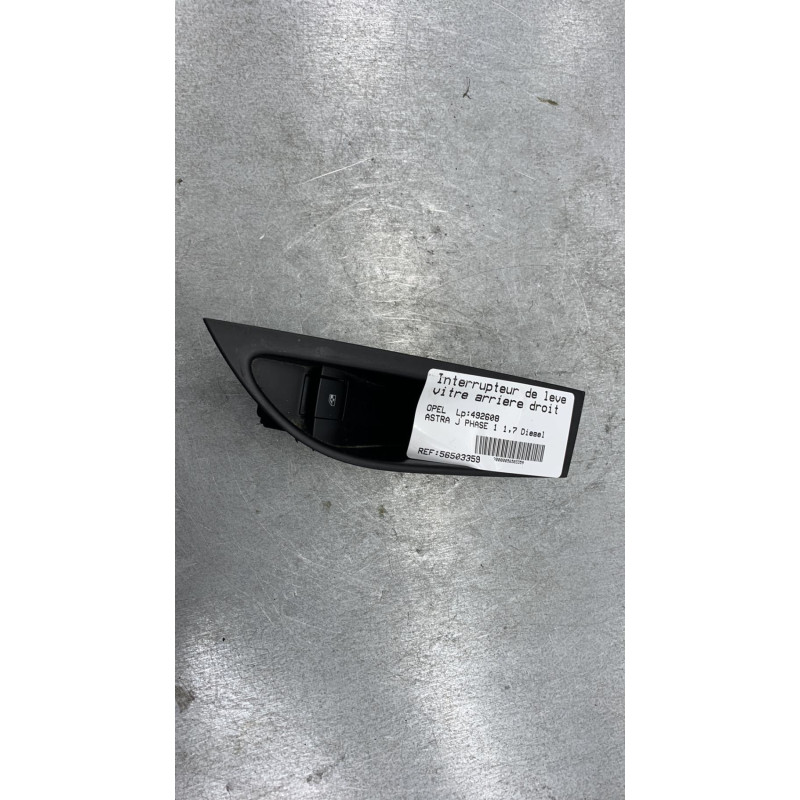 Interrupteur de leve vitre arriere droit OPEL ASTRA J Photo n°1