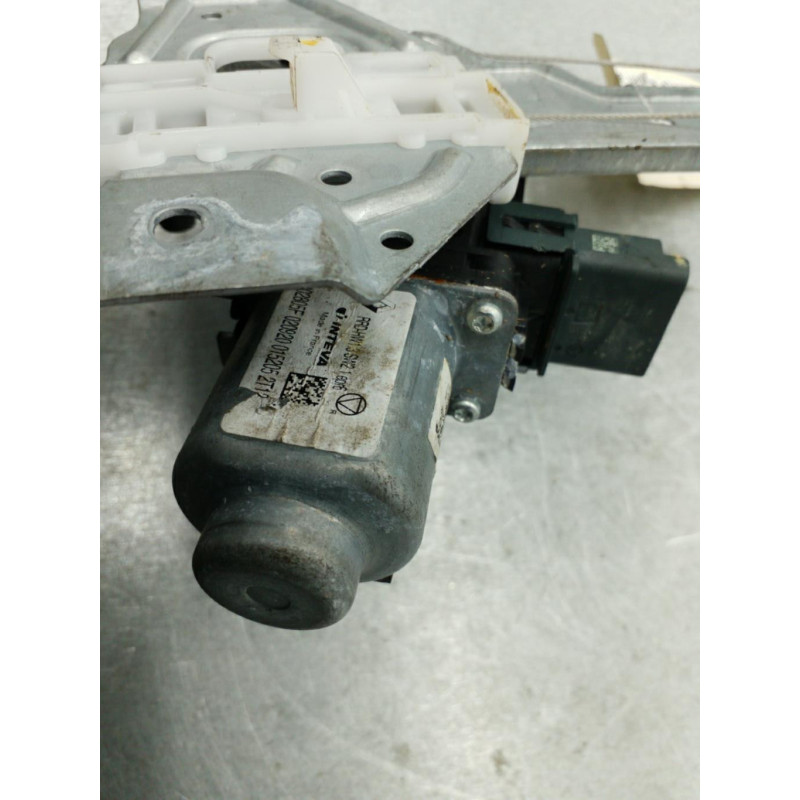 Leve vitre electrique arriere droit RENAULT GRAND SCENIC 4 Photo n°1