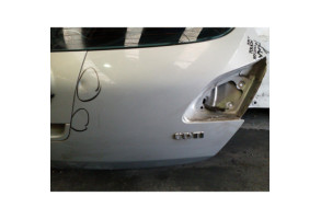 Malle/Hayon arriere OPEL ASTRA J Photo n°5