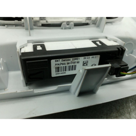 Eclairage de plafonnier PEUGEOT 308 2