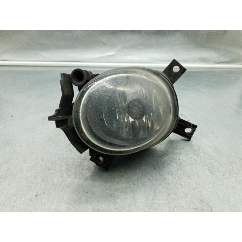 Anti brouillard droit (feux) AUDI A4 2 Photo n°1